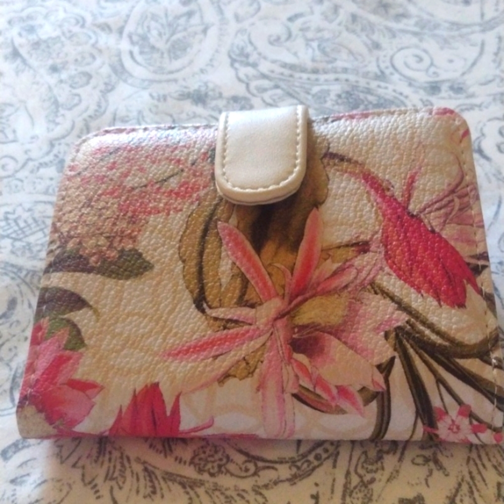 Lovely wallet.